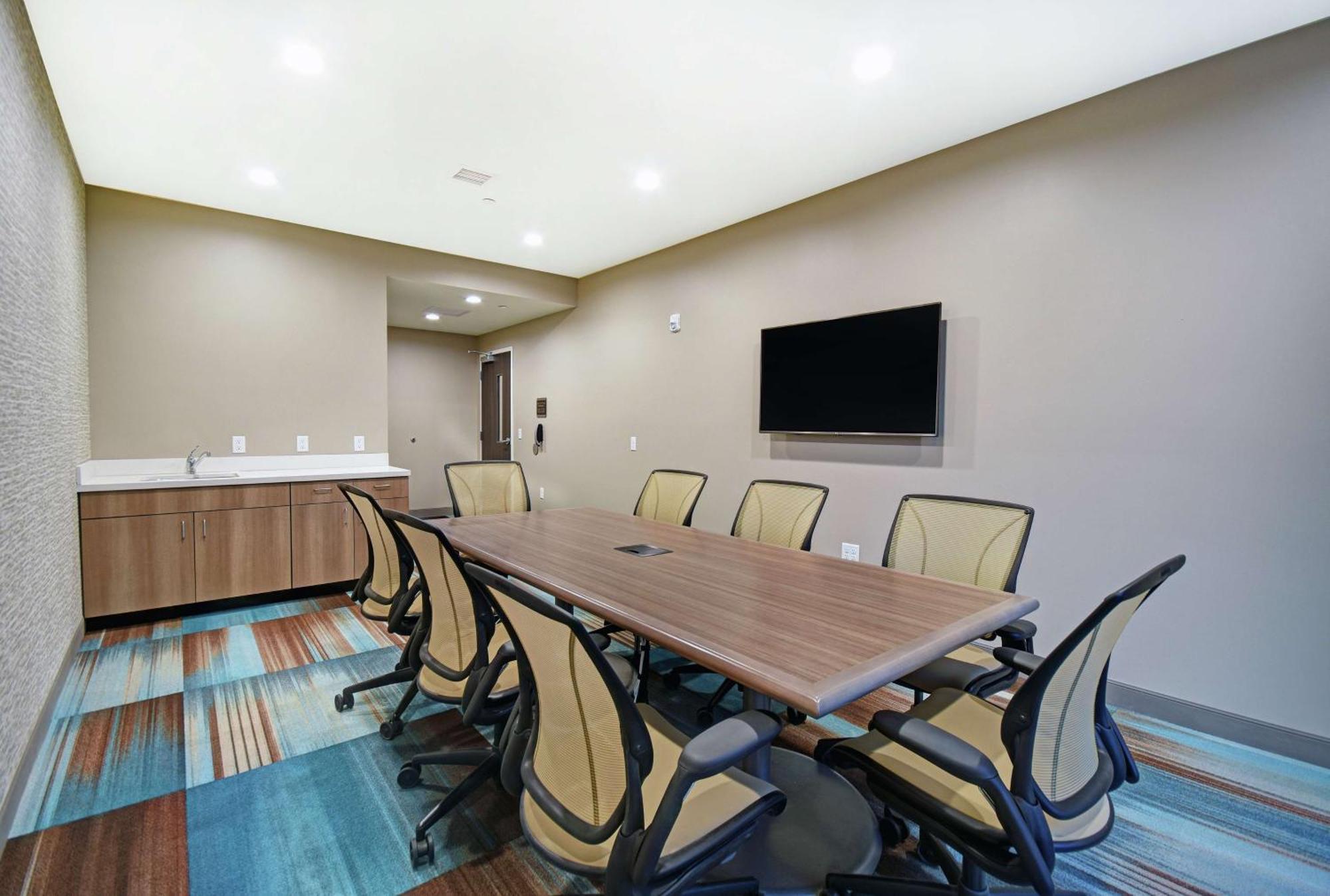 Home2 Suites By Hilton Белойт Екстериор снимка