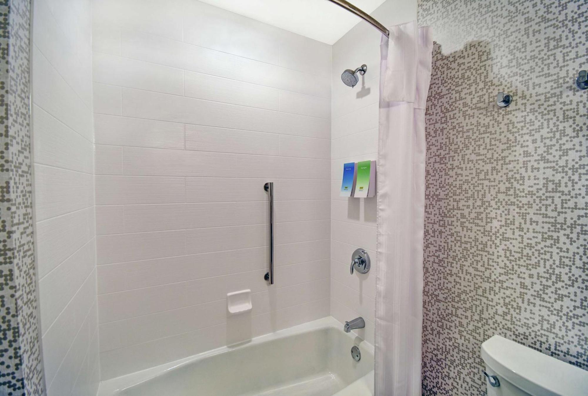 Home2 Suites By Hilton Белойт Екстериор снимка