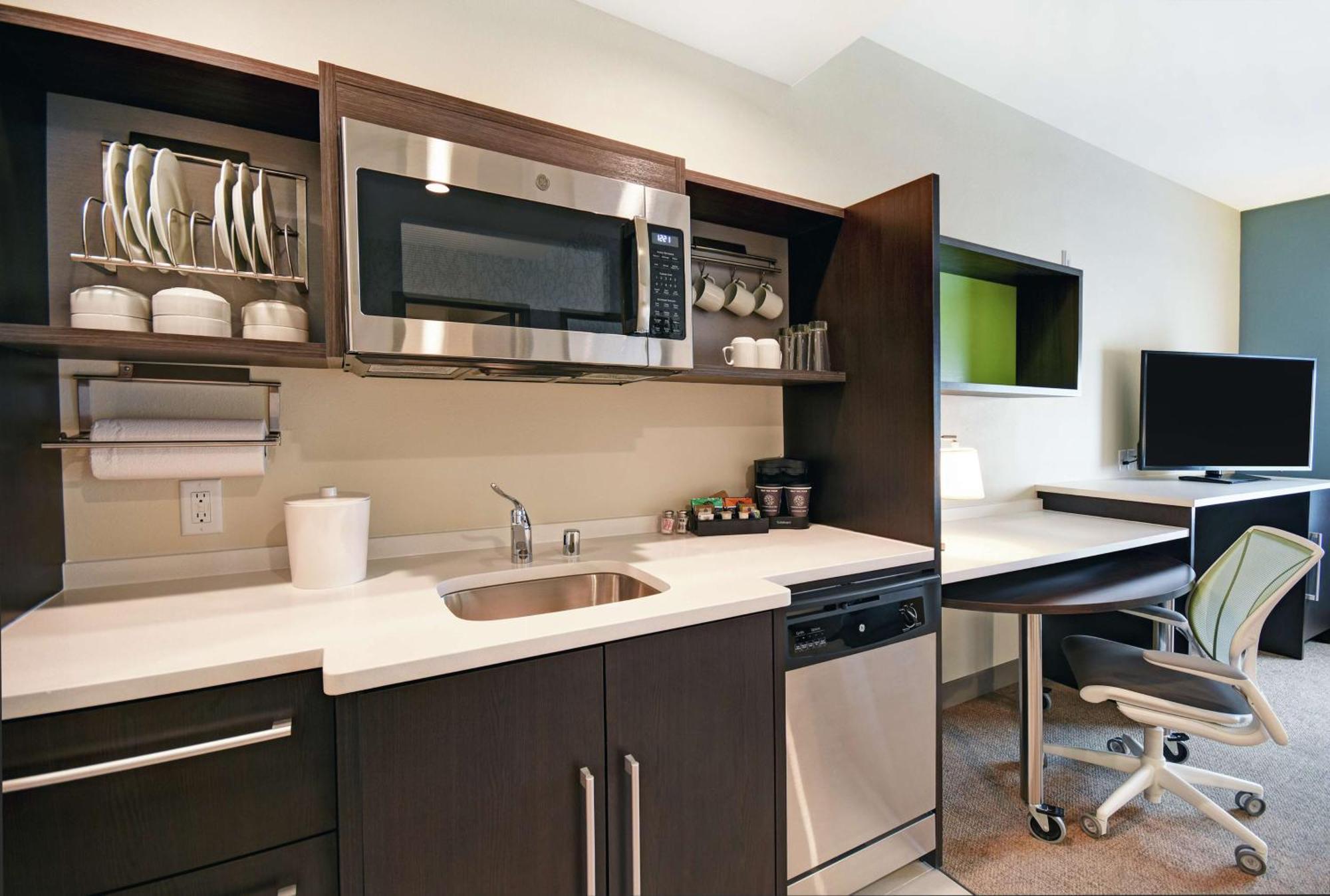 Home2 Suites By Hilton Белойт Екстериор снимка