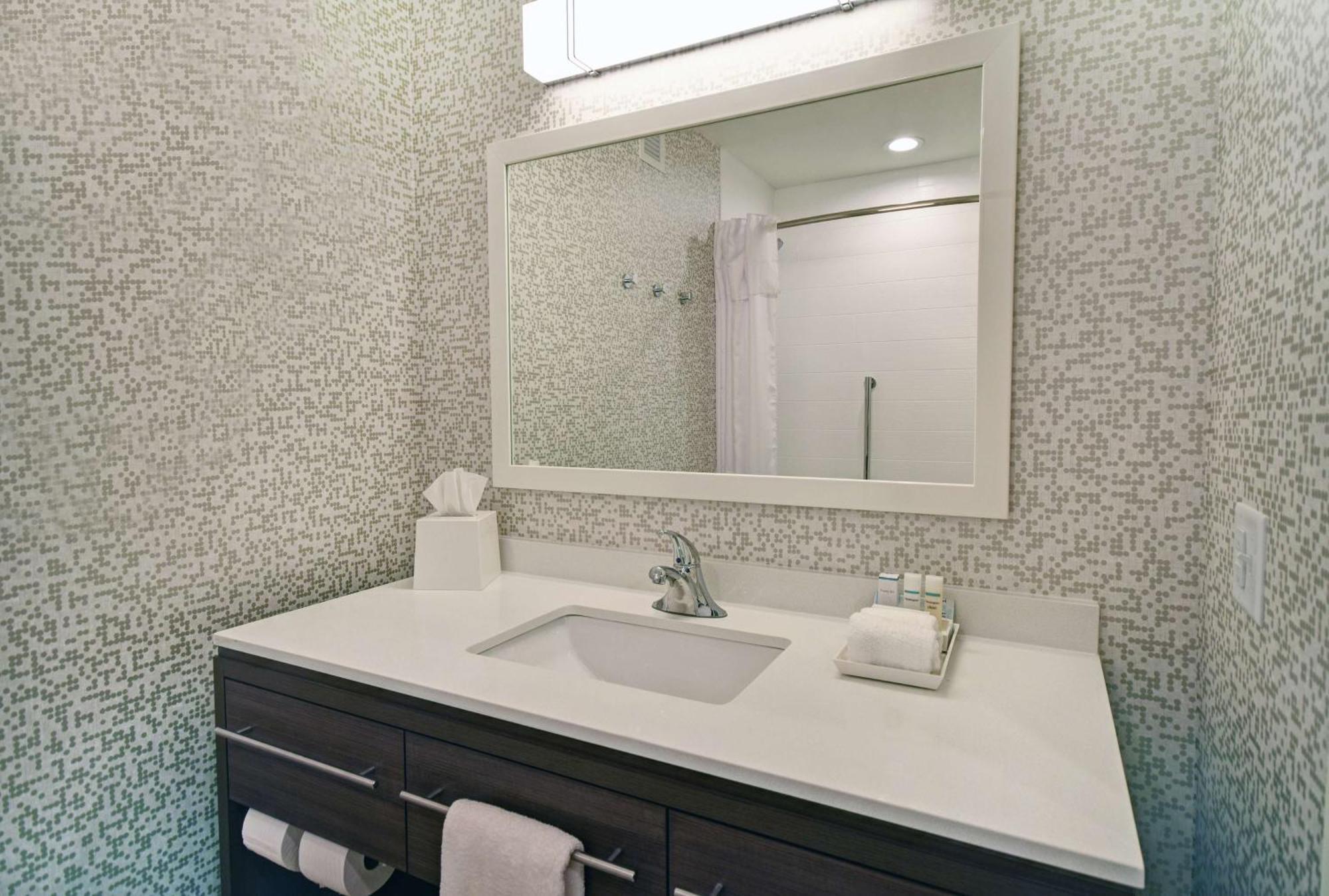 Home2 Suites By Hilton Белойт Екстериор снимка